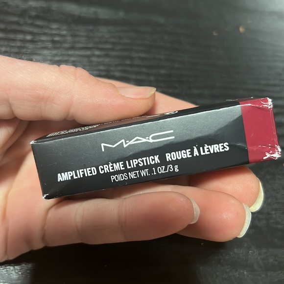 💘💋Mac Lovers Only Amplified Cream Lipstick - Picture 6 of 11